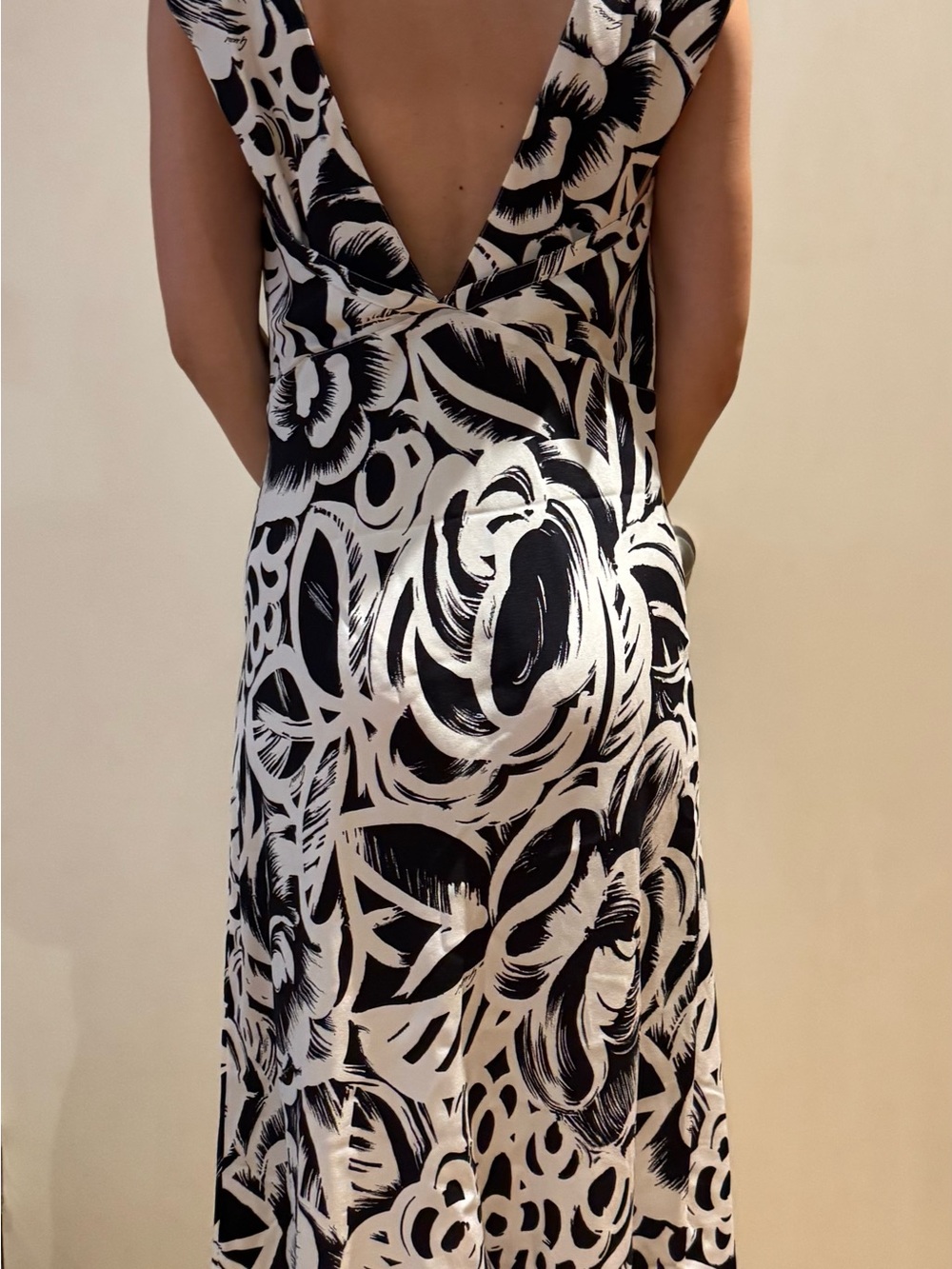 Gucci Black & White Floral Sleeveless Midi Dress size IT 46 US 10 - Picture 2 of 8